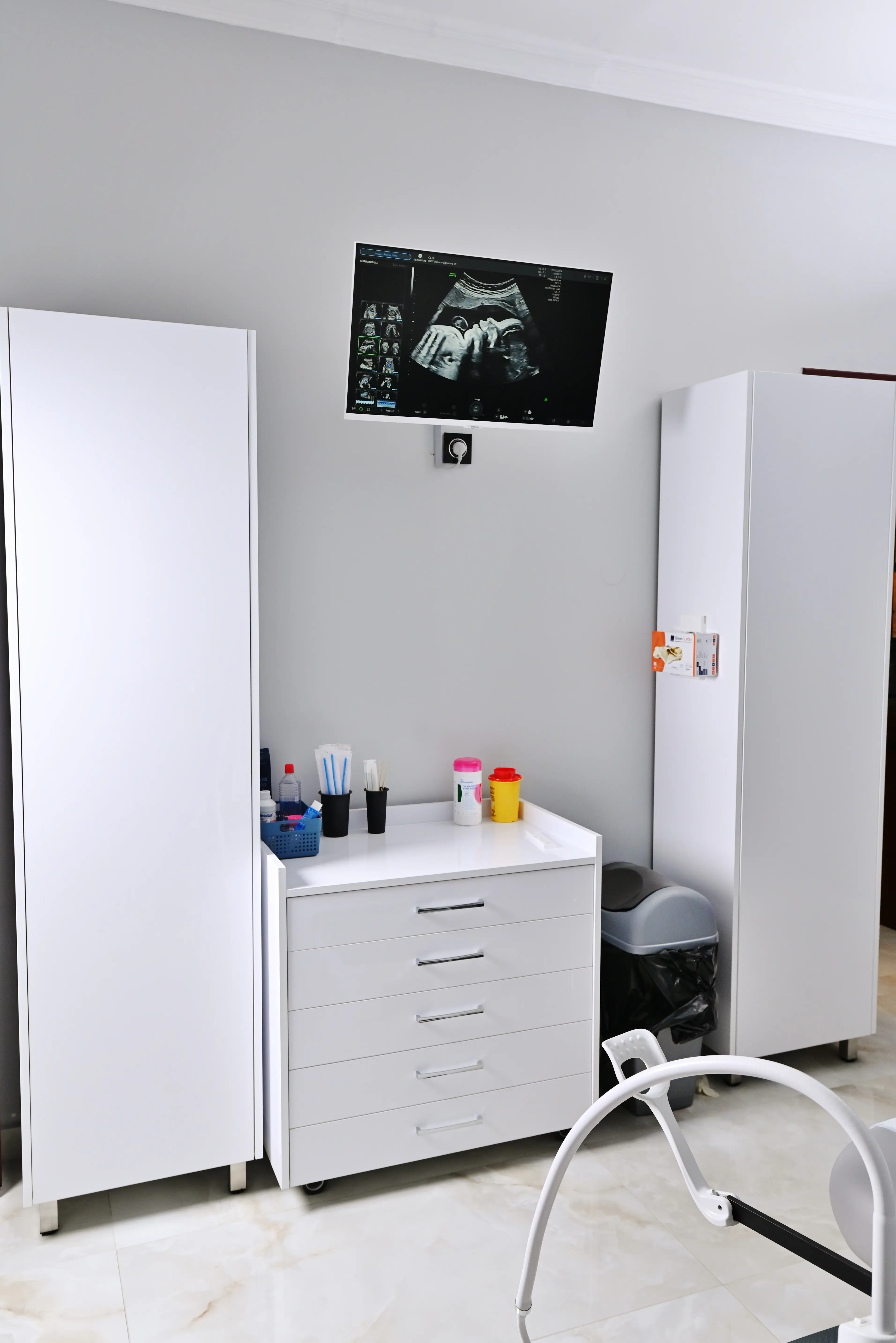 Εξεταστήριο ιατρείου (3)